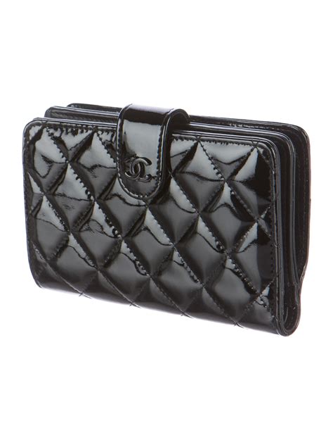 chanel zip pocket wallet in quilted patent calfskin price